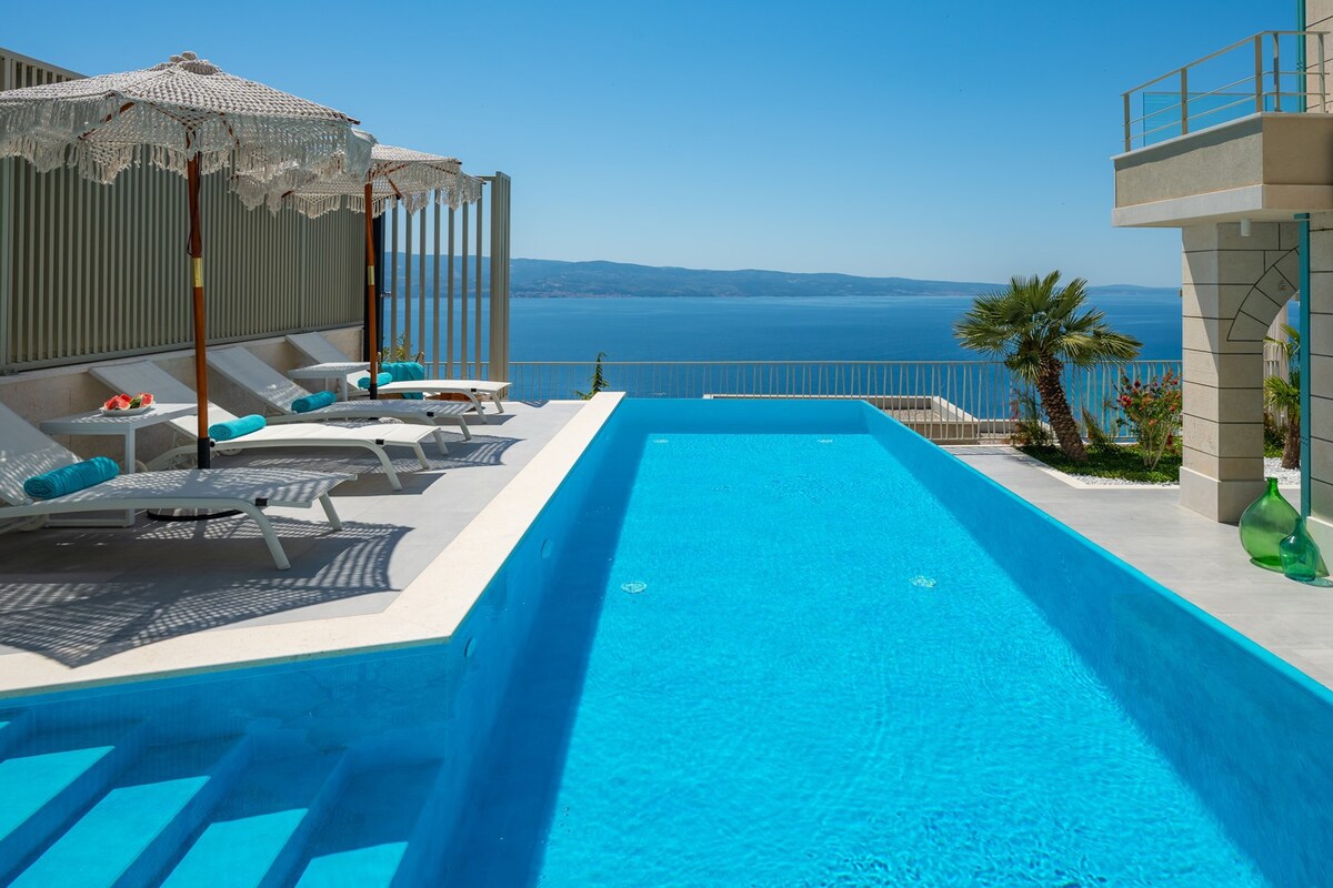 New! Casa GENI-heated pool, 3 bedrooms, sea views