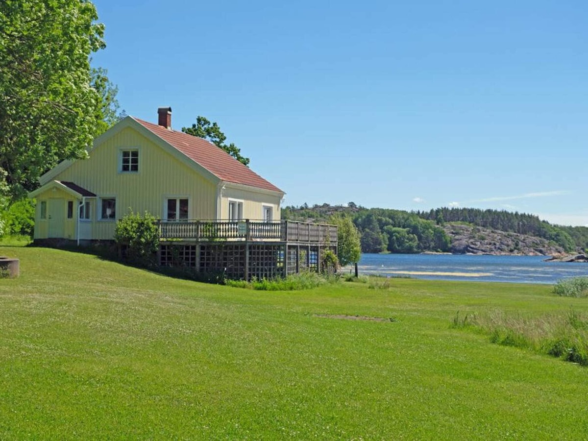 6 person holiday home in strömstad
