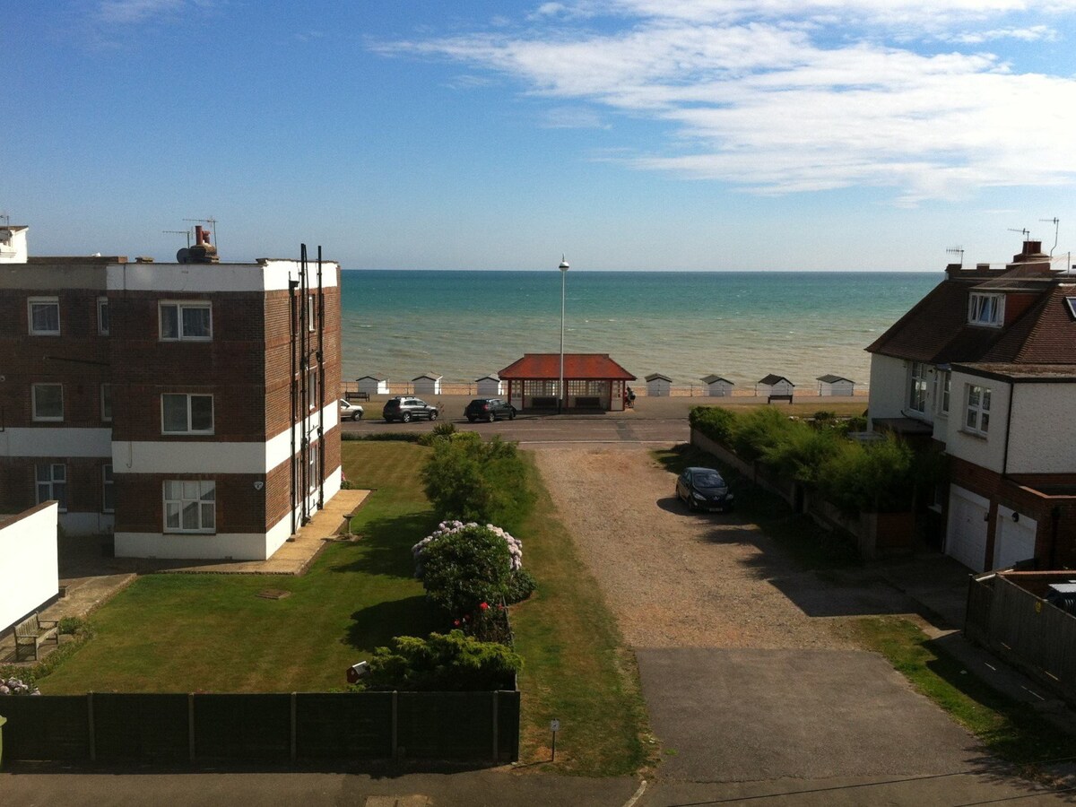 2 Bed in Bexhill on Sea (94783)