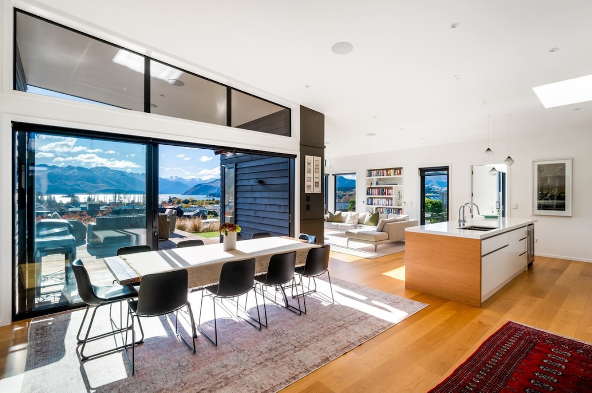 Pounamu House Hosted by NZSIR Luxury Rental Homes