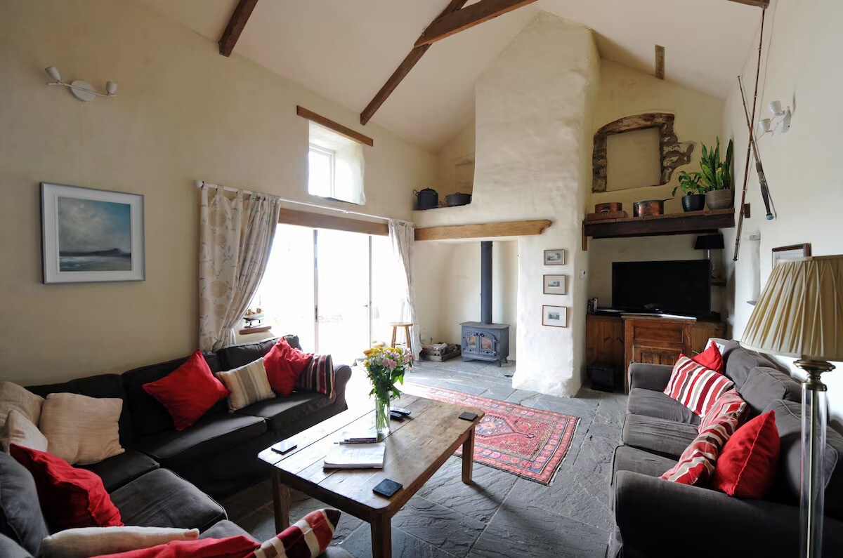 Upper Porthmawr - 5 Bedroom Cottage - Whitesands