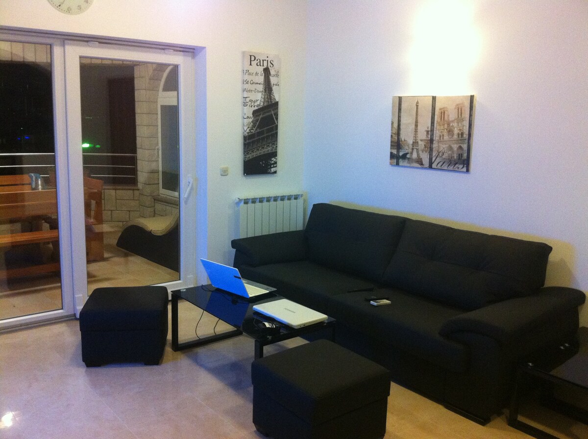A-23026-c Two bedroom apartment with terrace and