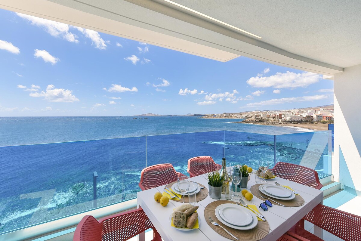 El Balcon Azul de Taliarte by VillaGranCanaria