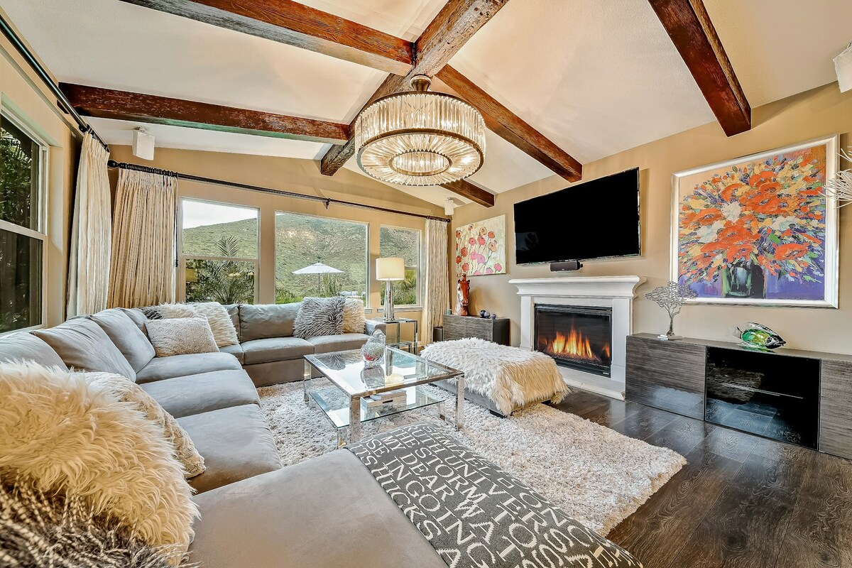 5BR Mountainview | Pool | Hot Tub | Fireplace