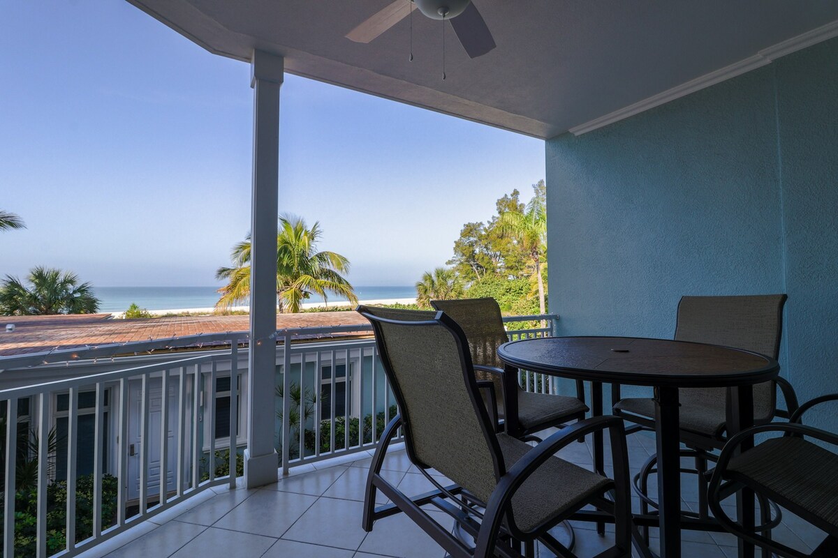 3BR Gulffront | Balcony | Private Pool |