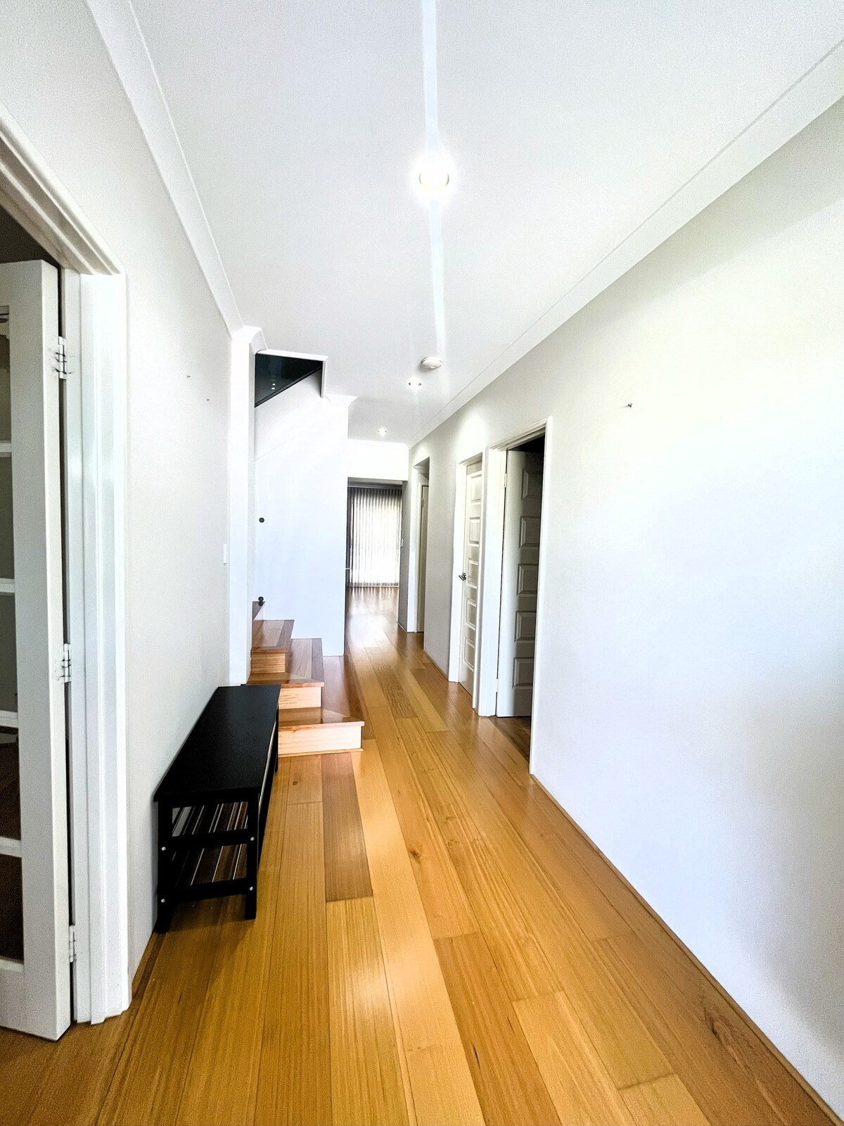 10 Majestic Maylands 4BR_Walk to River!