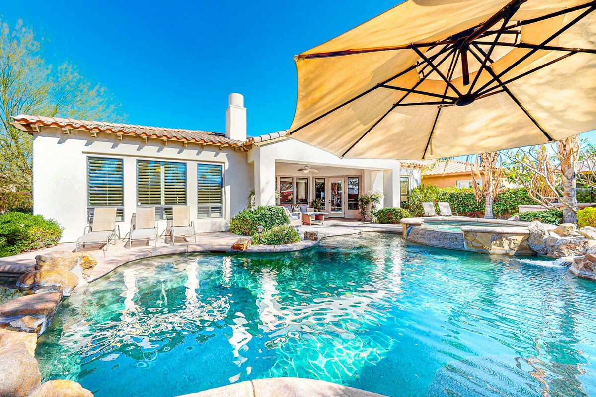 Relaxing 5BR | Private Pool | Fireplace | Patio