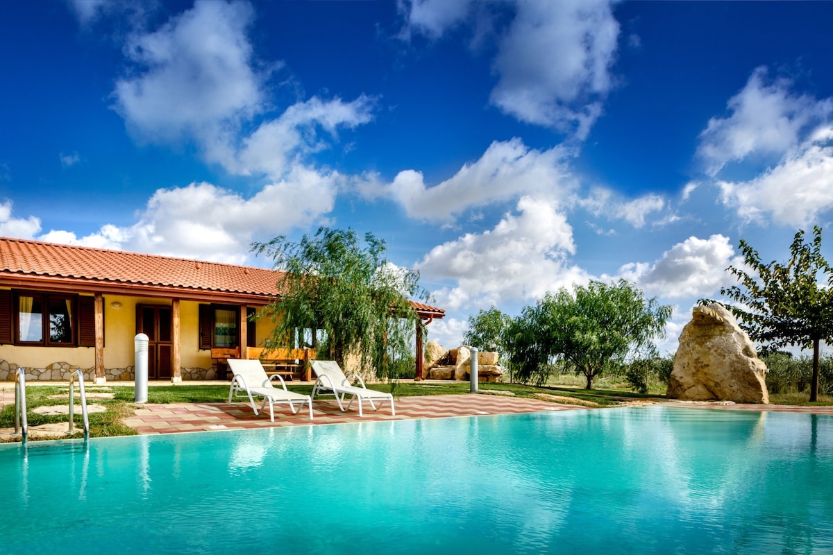 Villa Olive Grove immersed in unspoilt nature