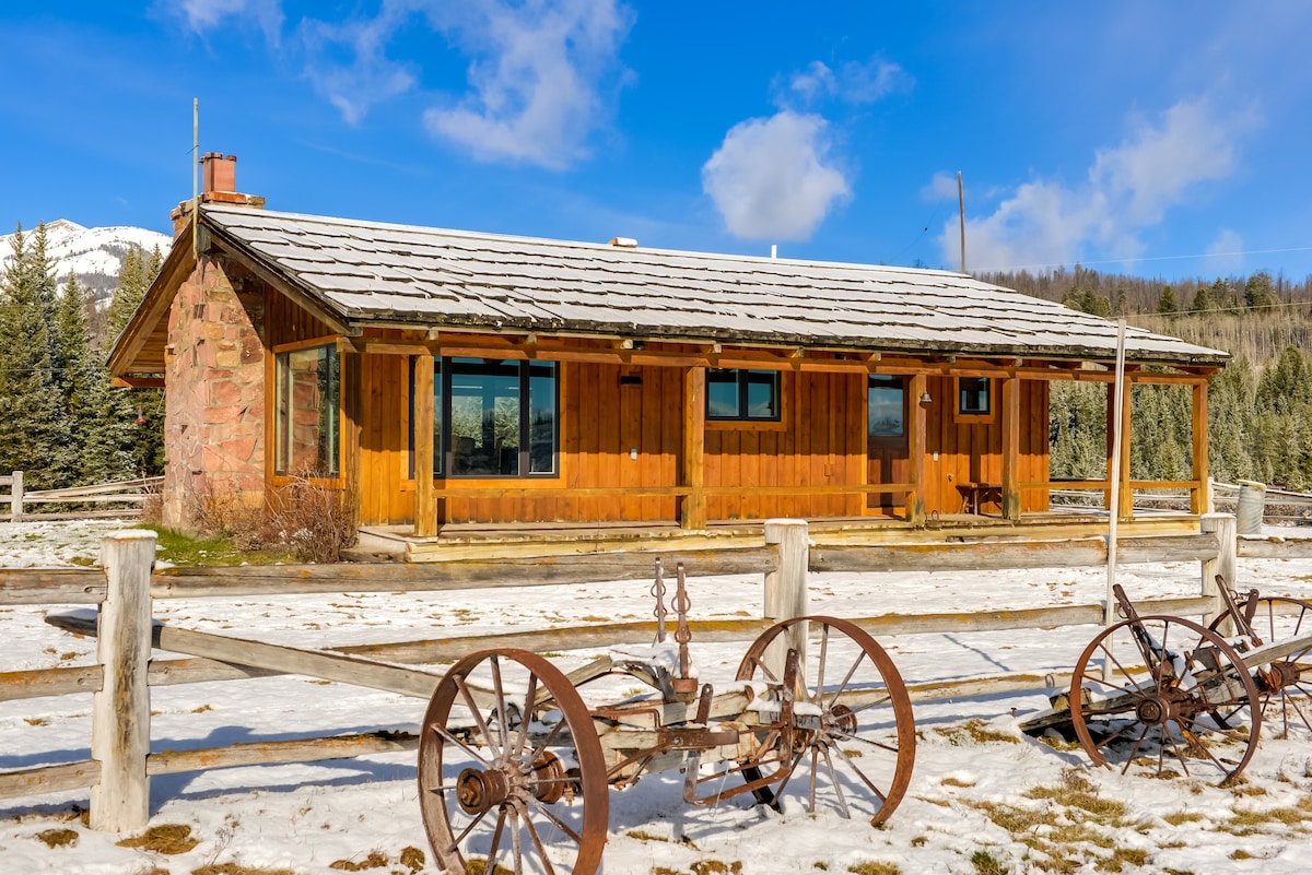 Rustic Bondurant Cabin: Fish, Hike, Bike & ATV!