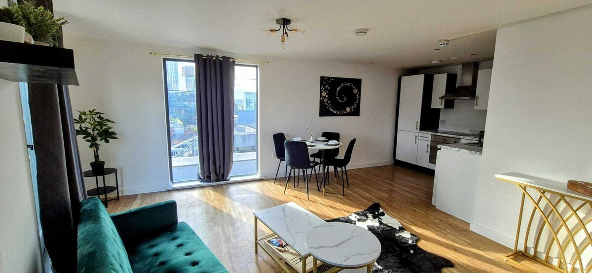 Manchester Penthouse - 2 Bedroom Apartment