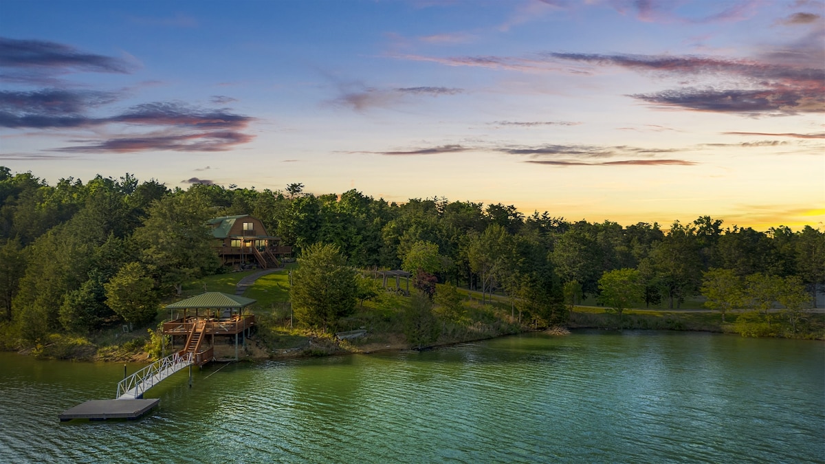 Lakefront Mtn Retreat w Private Boat Dock & Launch