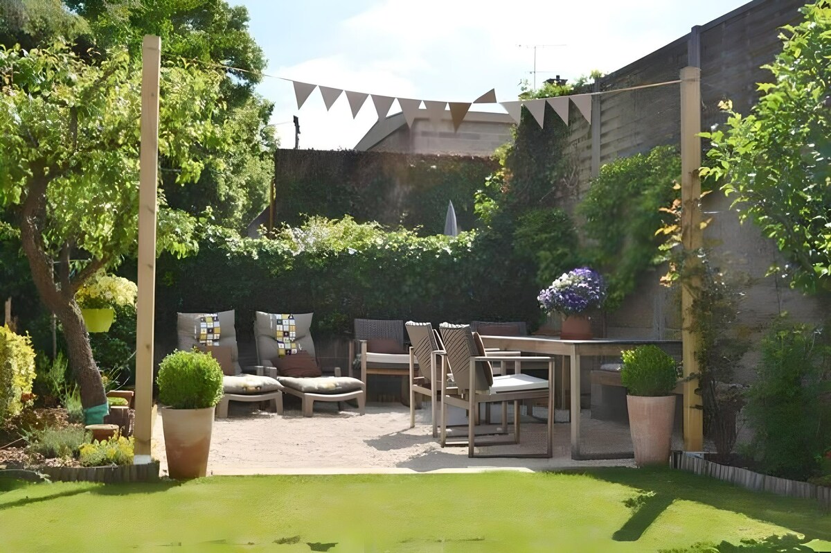 Cosy cocoon with garden in the centre of Rennes