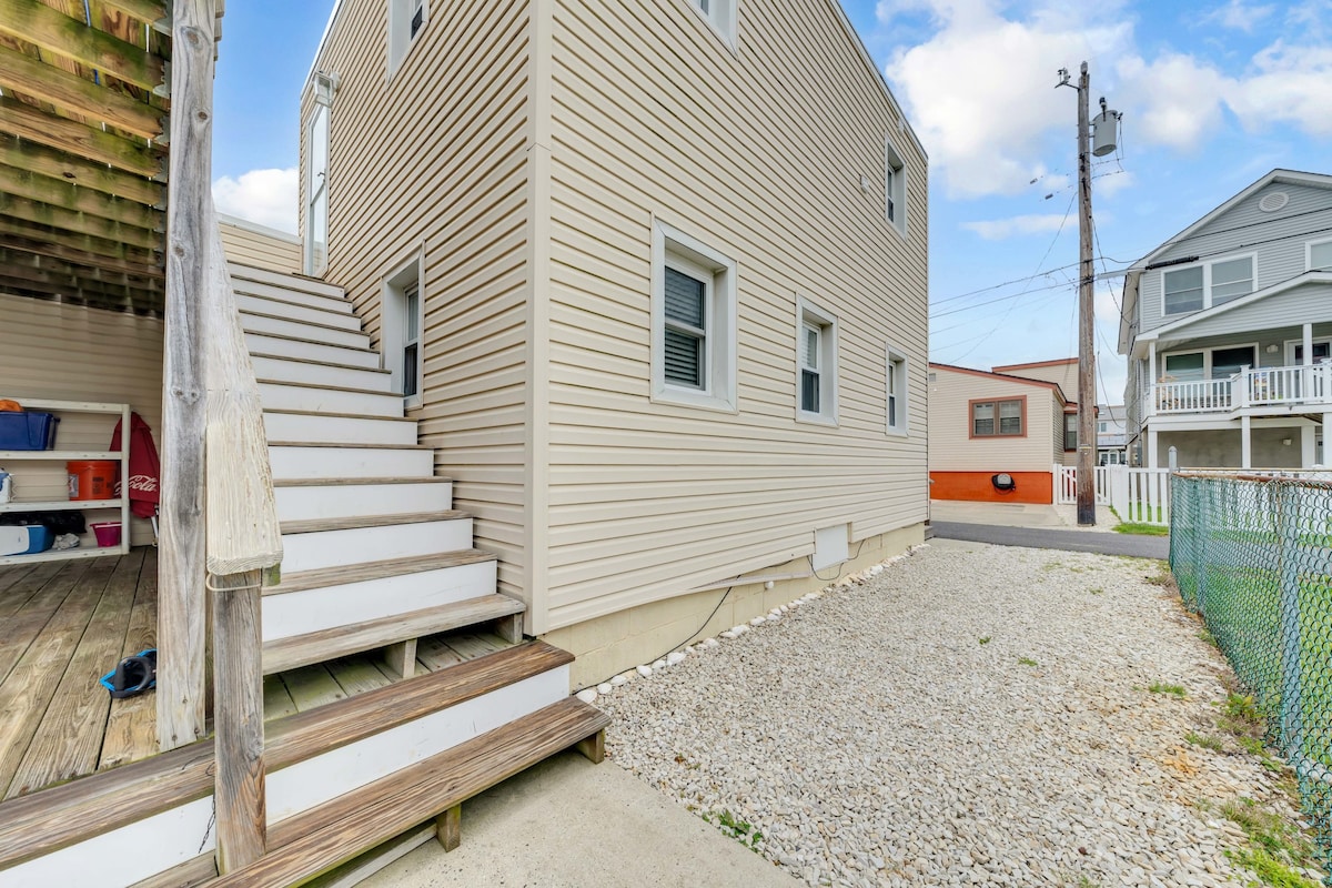 Quaint and Cute Condo in North Wildwood