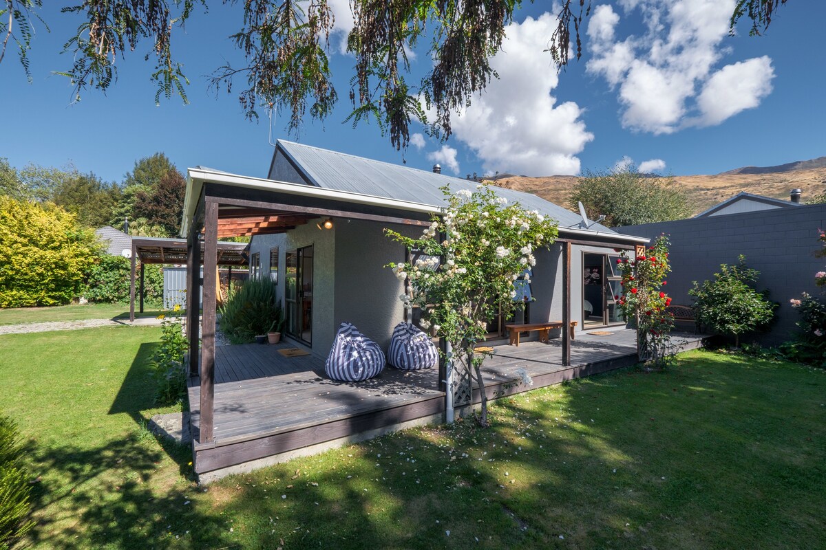 Haven on Heuchan - Wanaka Holiday Home