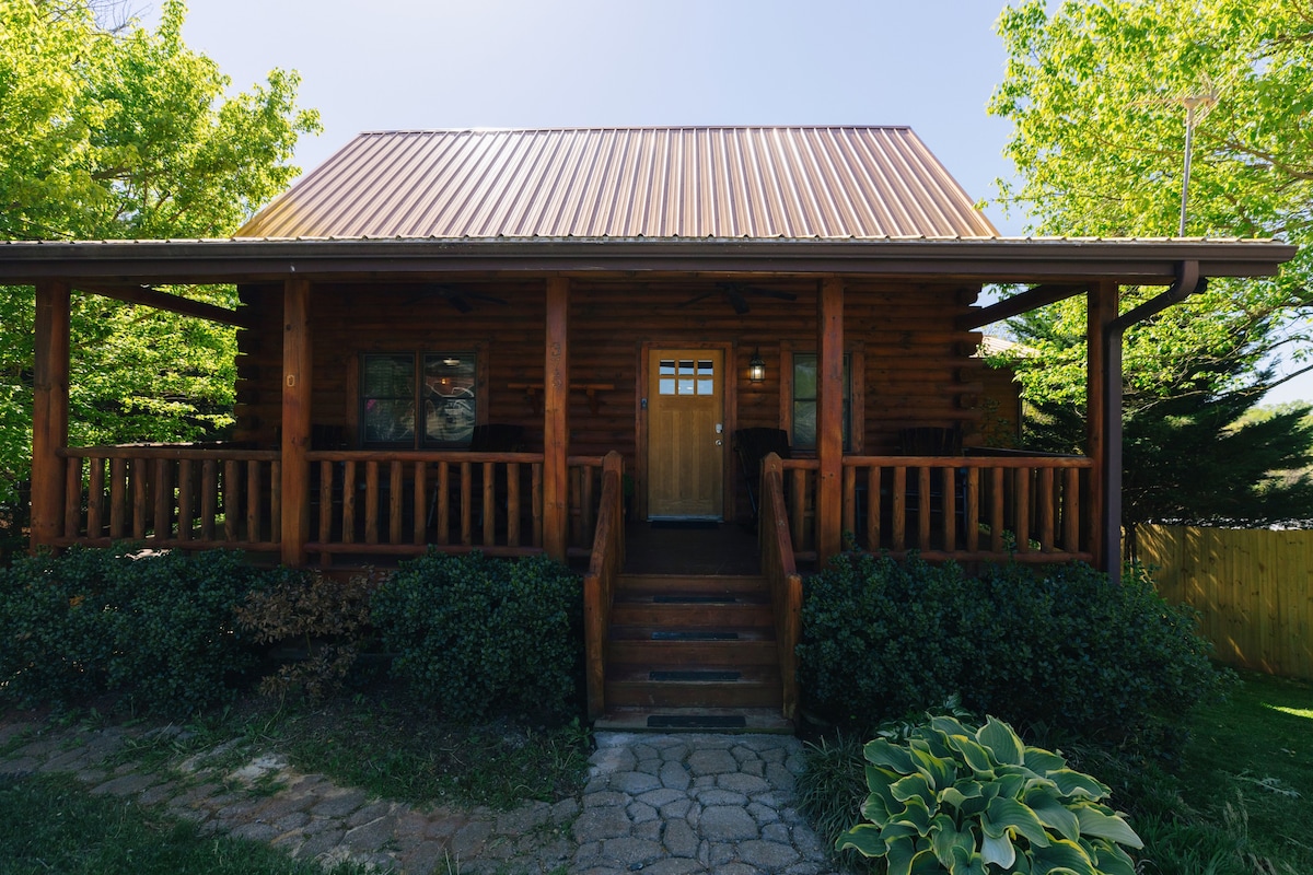 Nostalgic Cabin| Twinkling Backyard| Zen Den