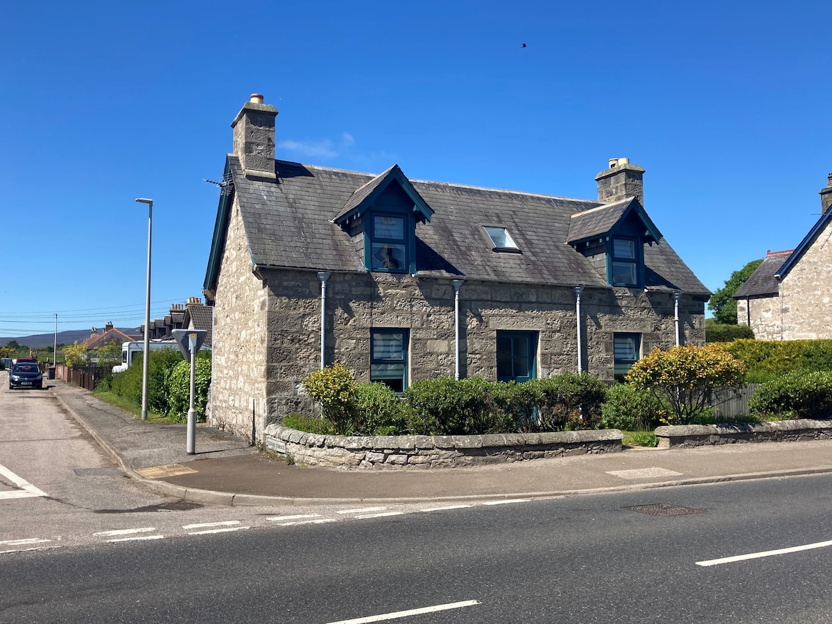 Otago Cottage, Brora