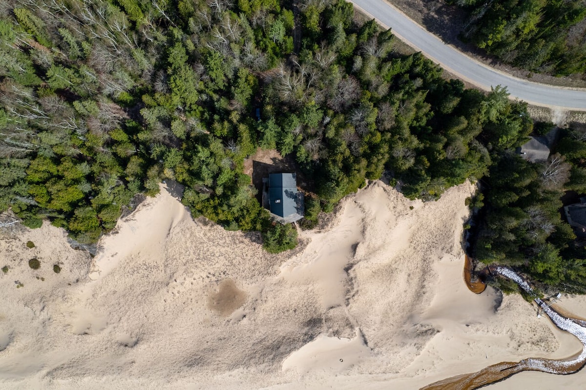 Captain's Watch: Lake Michigan sandy beach!