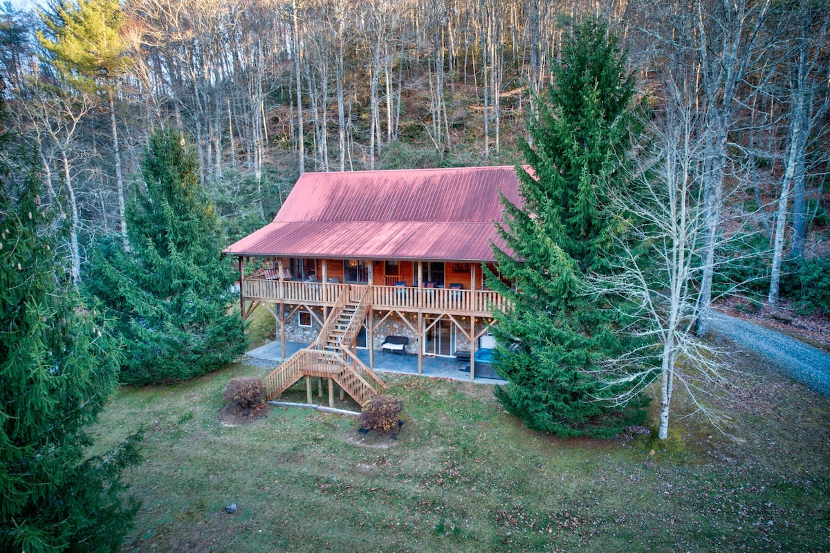 Hidden Serenity - Hot tub, privacy, & Fire Pit