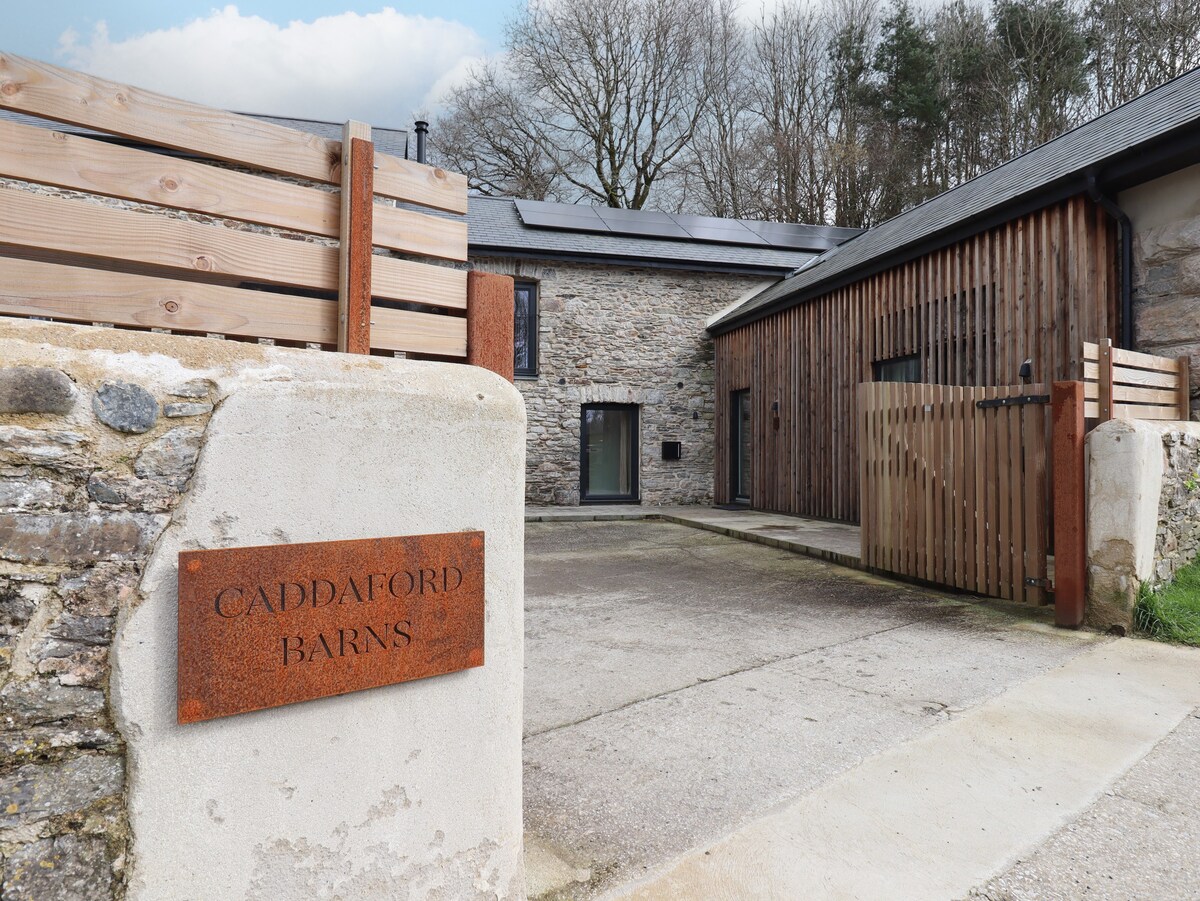 3 Caddaford Barns