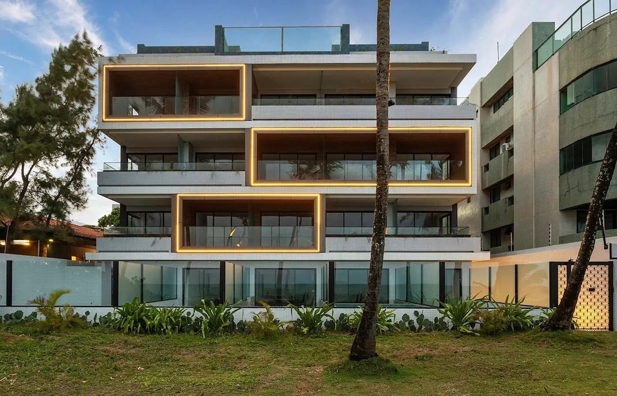 101 - Big Apartment Gold, Pé na Areia, Altamare