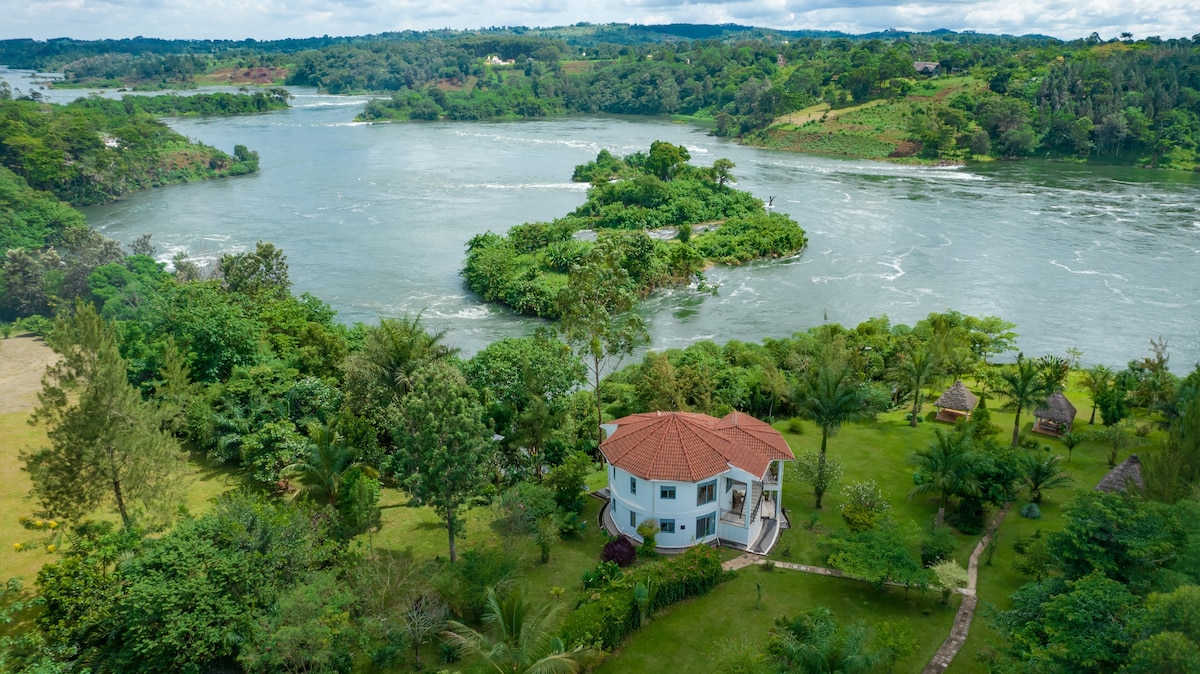 Nile Retreat - Luxury Villa in Jinja