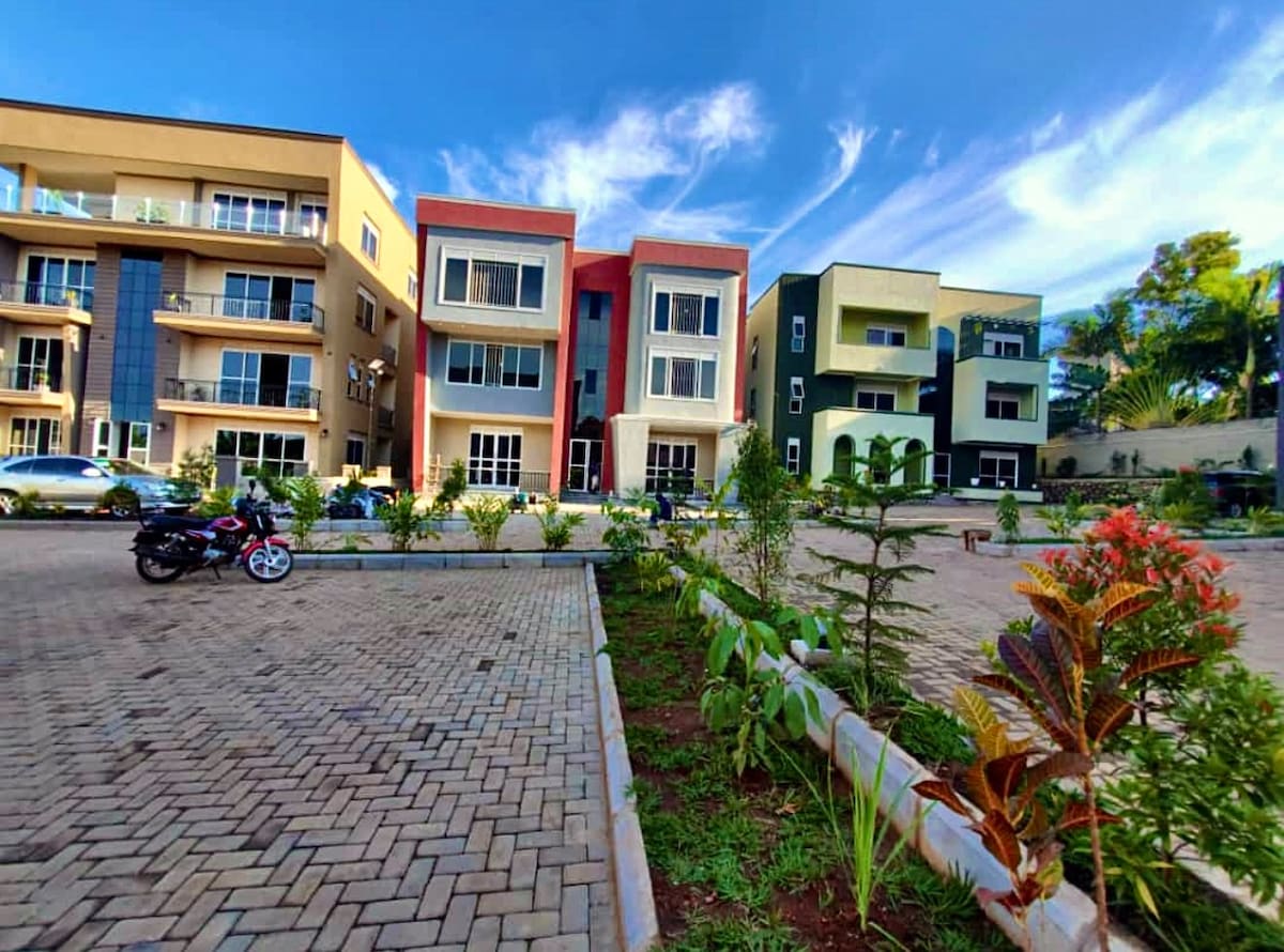 Amy Luxury Apartments in Munyonyo with Wi-Fi 24/7