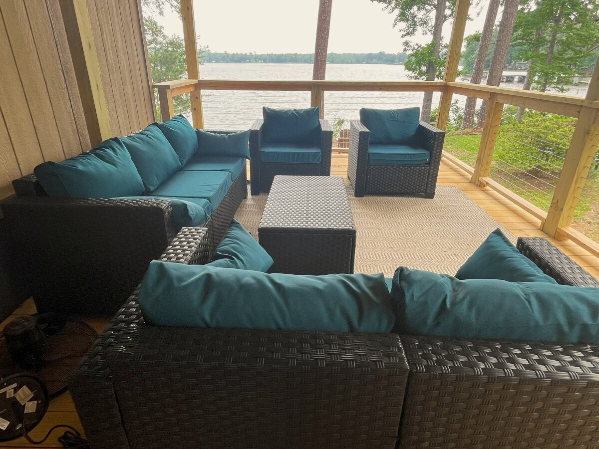 Eagles Cove Waterfront Amazing View King Bed, Deck