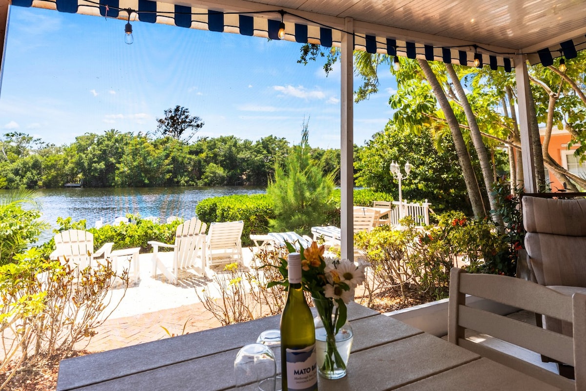 Heron Lagoon, dock, pool, the Poolside Bungalows