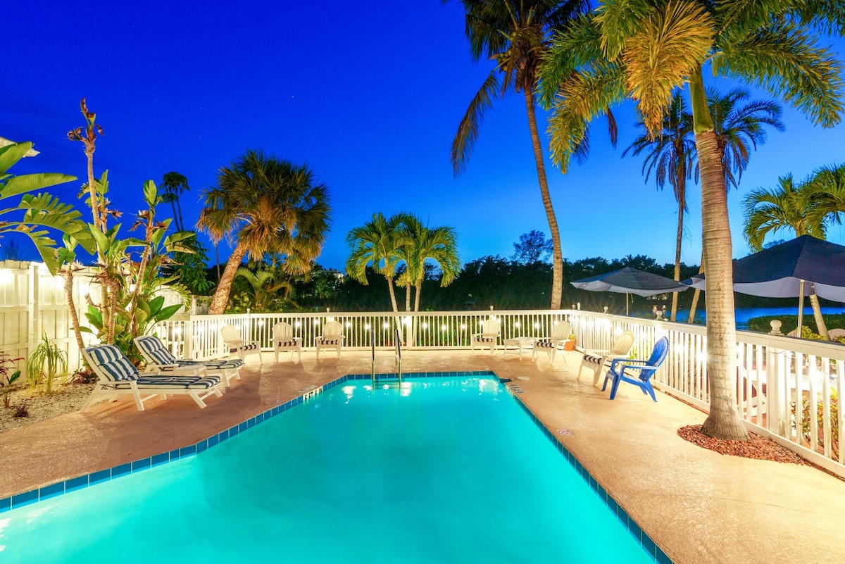 Heron Lagoon, dock, pool, the Poolside Bungalows