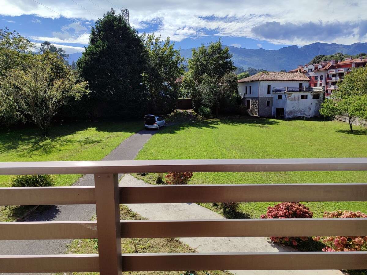 Charming 6-Bed Chalet in Llanes