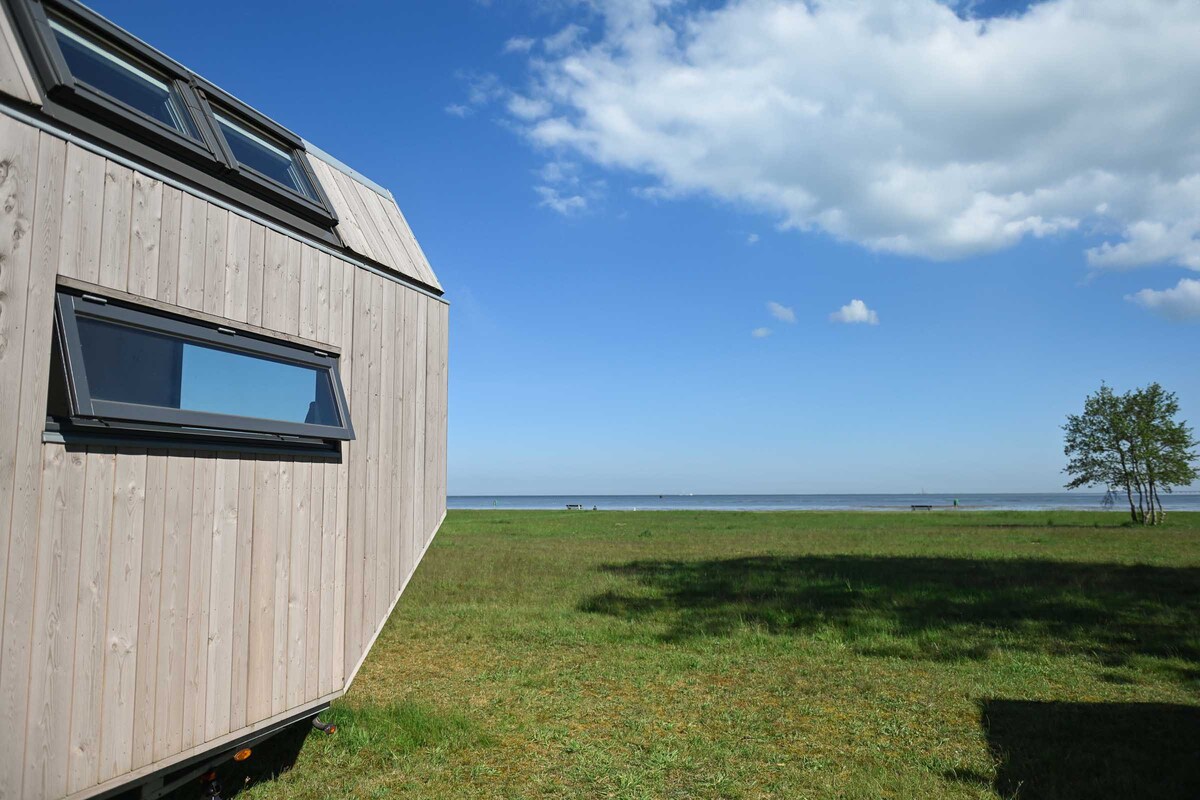 Green Tiny Spot Schillig - Tiny House Pioneer 2