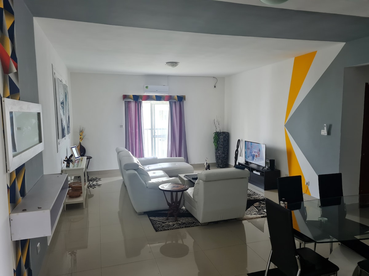 Inviting 5-Bed Apartment in Luanda