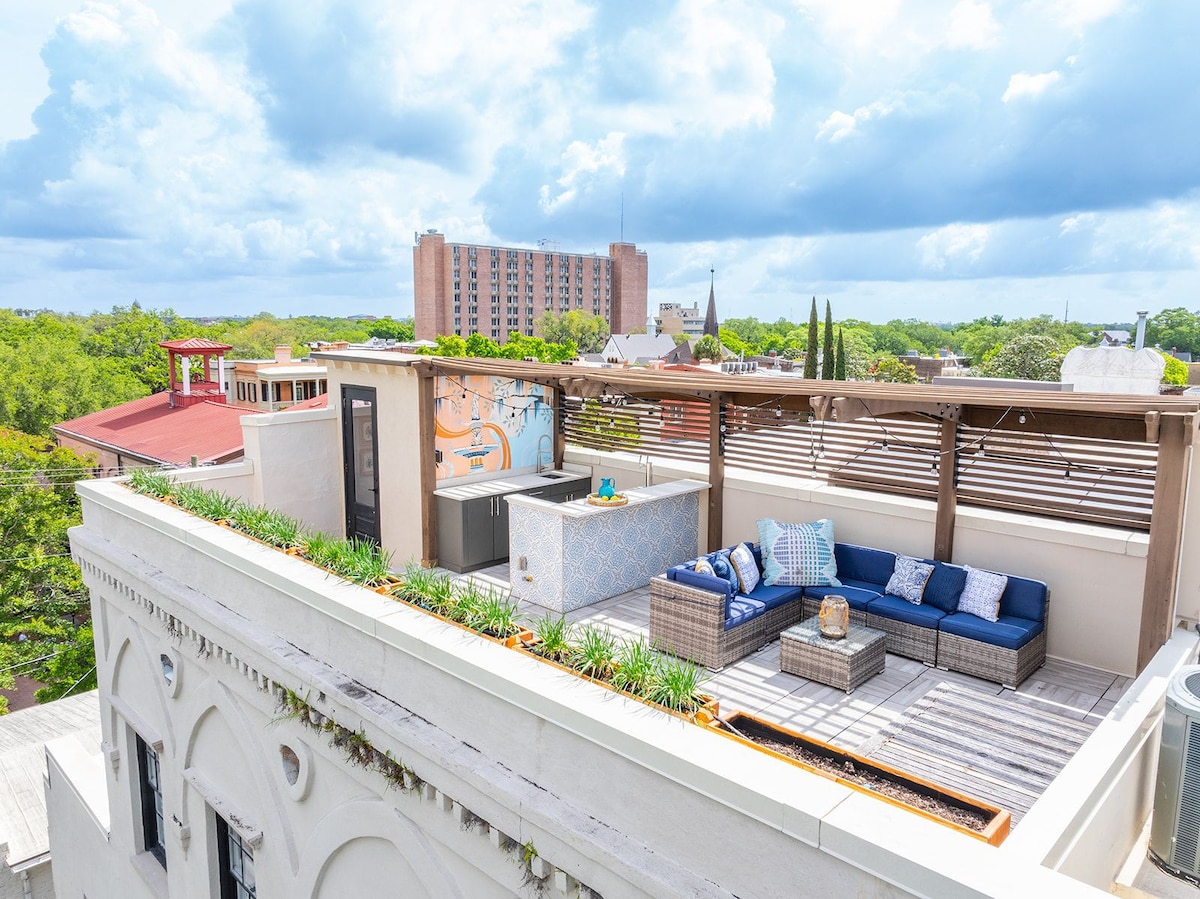 Luxurious Historic Mansion on Gaston Street