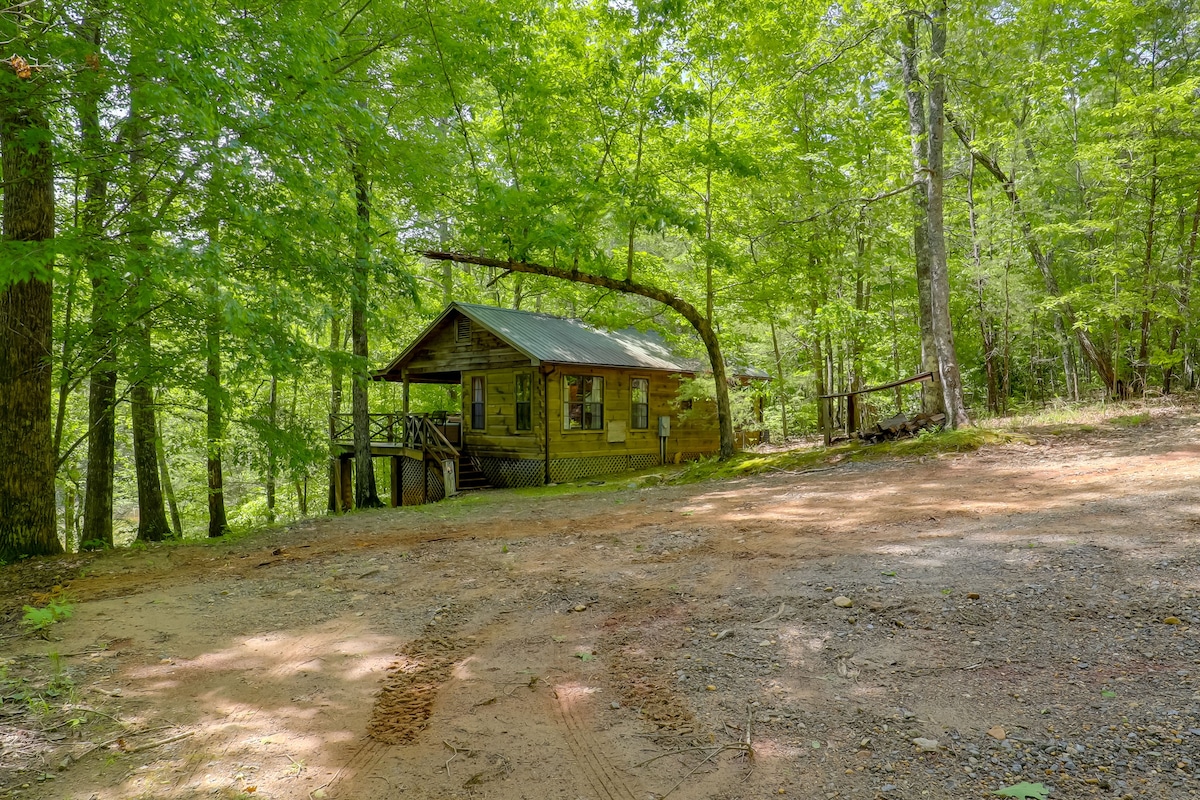 Marion Cabin w/ Hot Tub, On-Site Nature Trails!