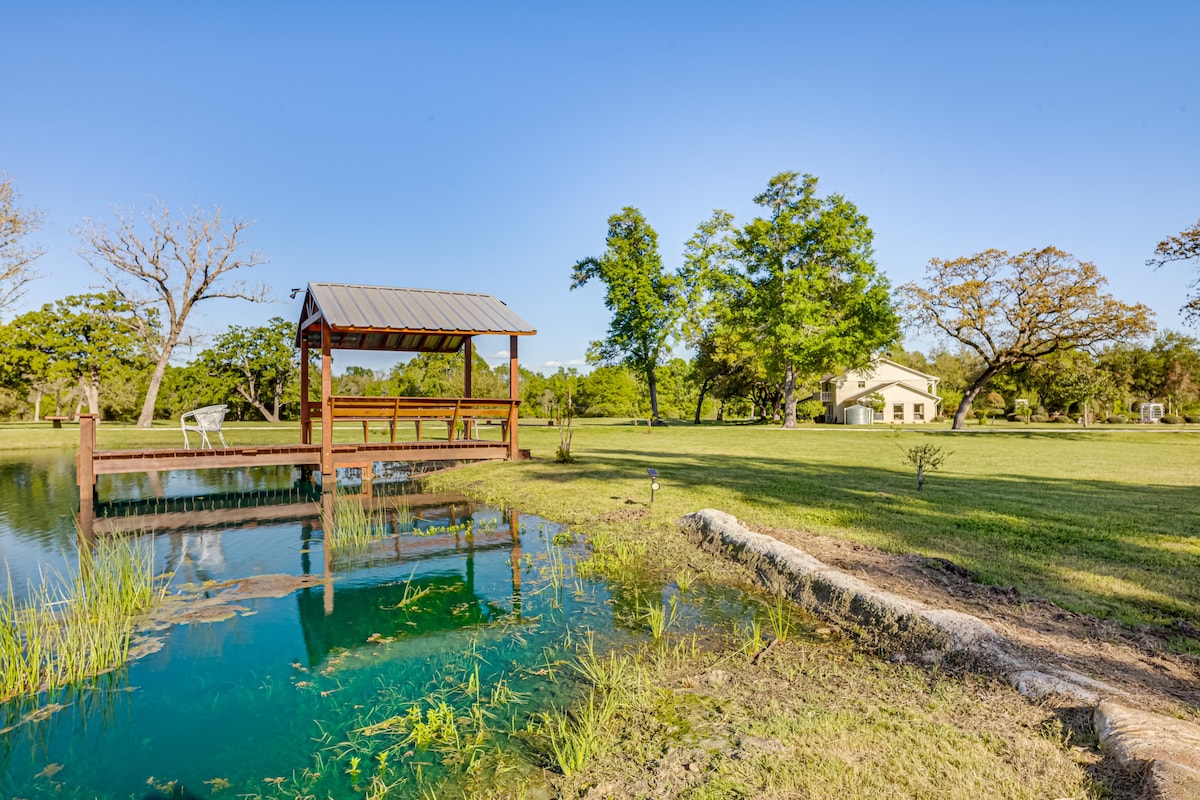 Spacious Madisonville Estate w/ Grill & Pond Views