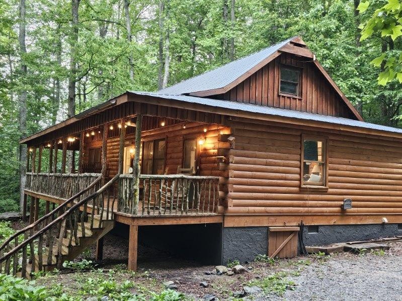 Saluda Summit Cabin at Cabin Fever