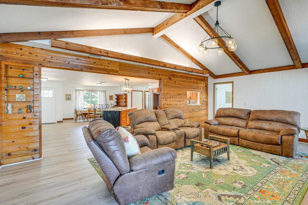 Waterfront Home on Crooked Lake w/ Game Room!