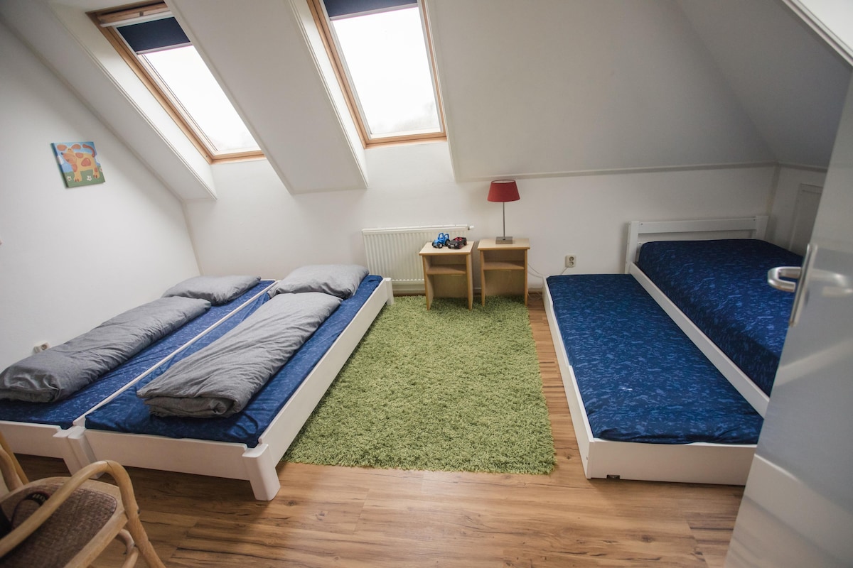 Weidevilla 16 mit  8  Betten, Kinderbett,  Sauna u