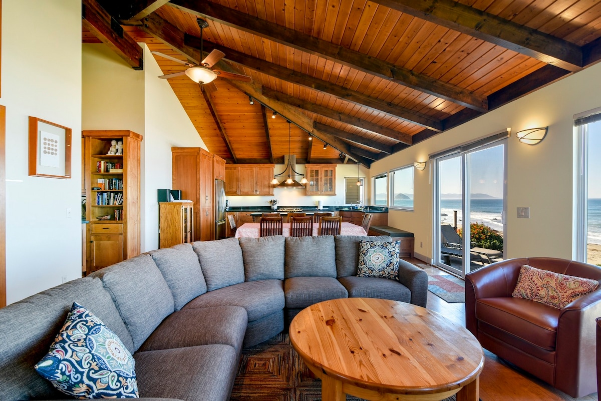 Fabulous Cayucos Oceanfront Home!