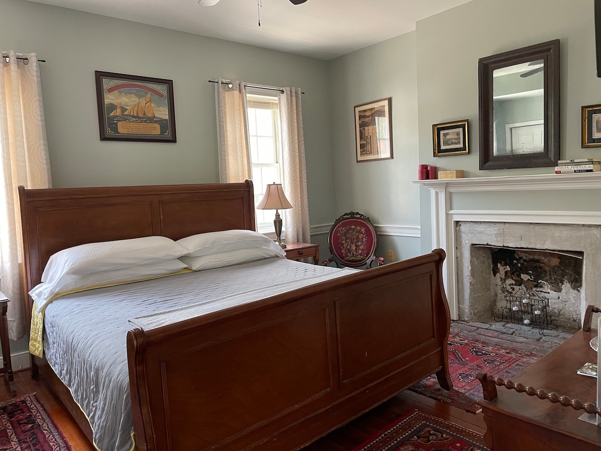 Light Horse Inn: Suite 2