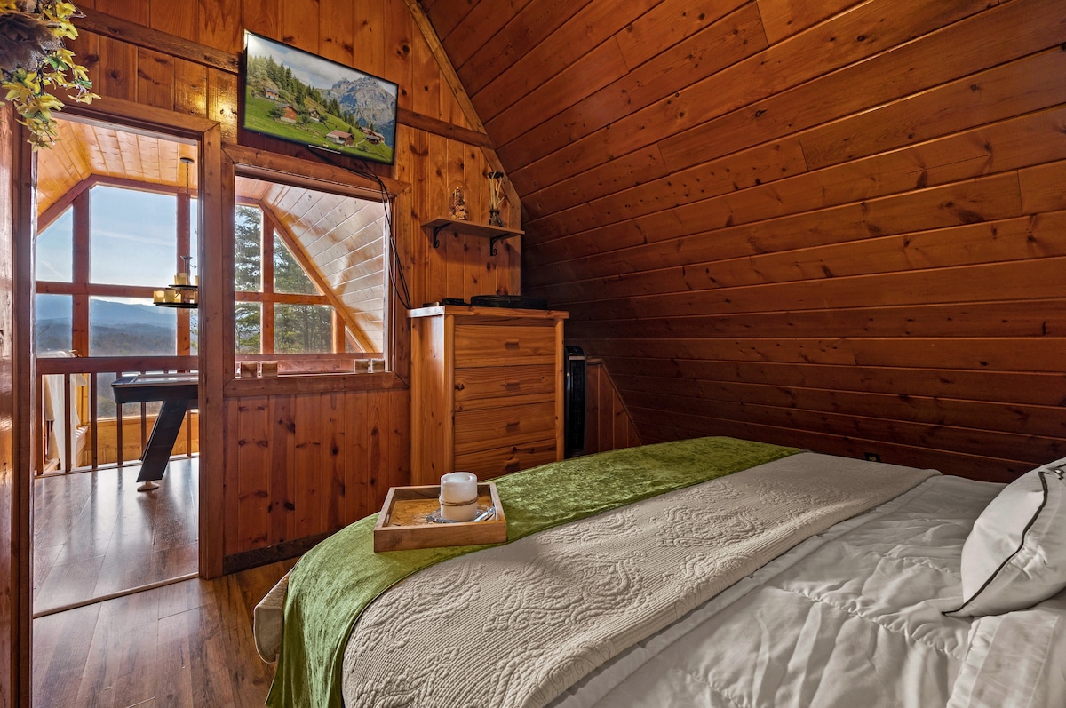 多利伍德（ Dollywood ）附近的舒适A型小木屋， 2张加大双人床