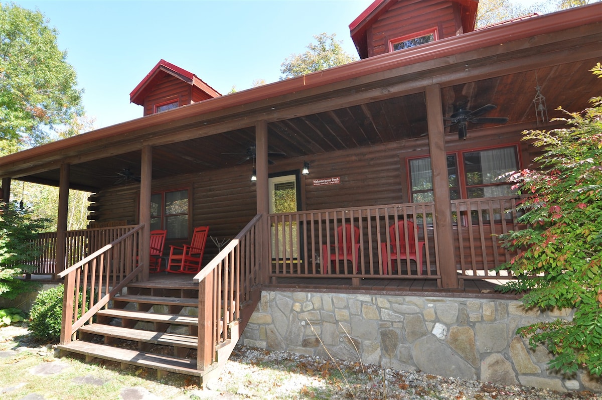 Two Cubs Cabin