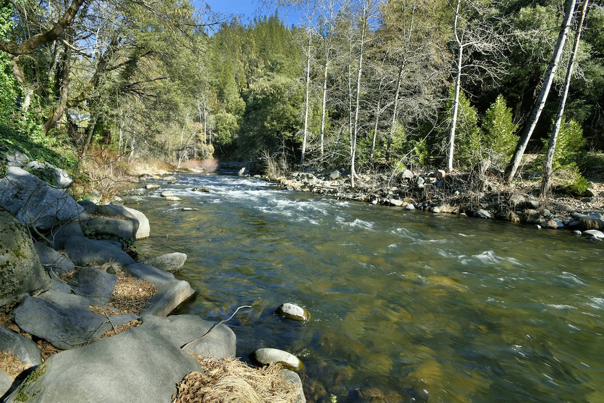 The Rivers Bend ，俯瞰世界著名的Upp