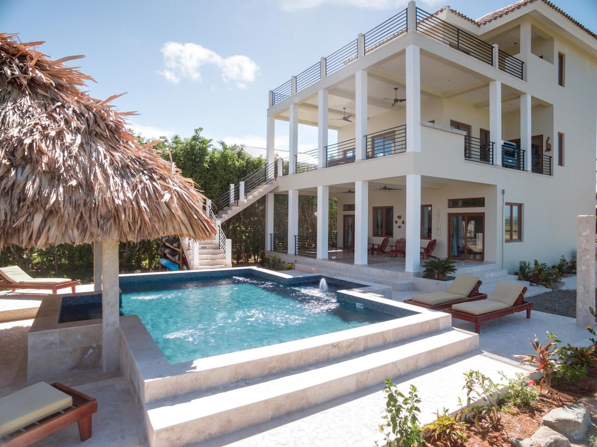 Luxury 3-Story Waterfront Villa with Pool