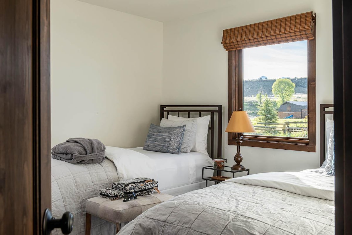 The Yellowstone River, the beautiful Cutbow Suite and You
