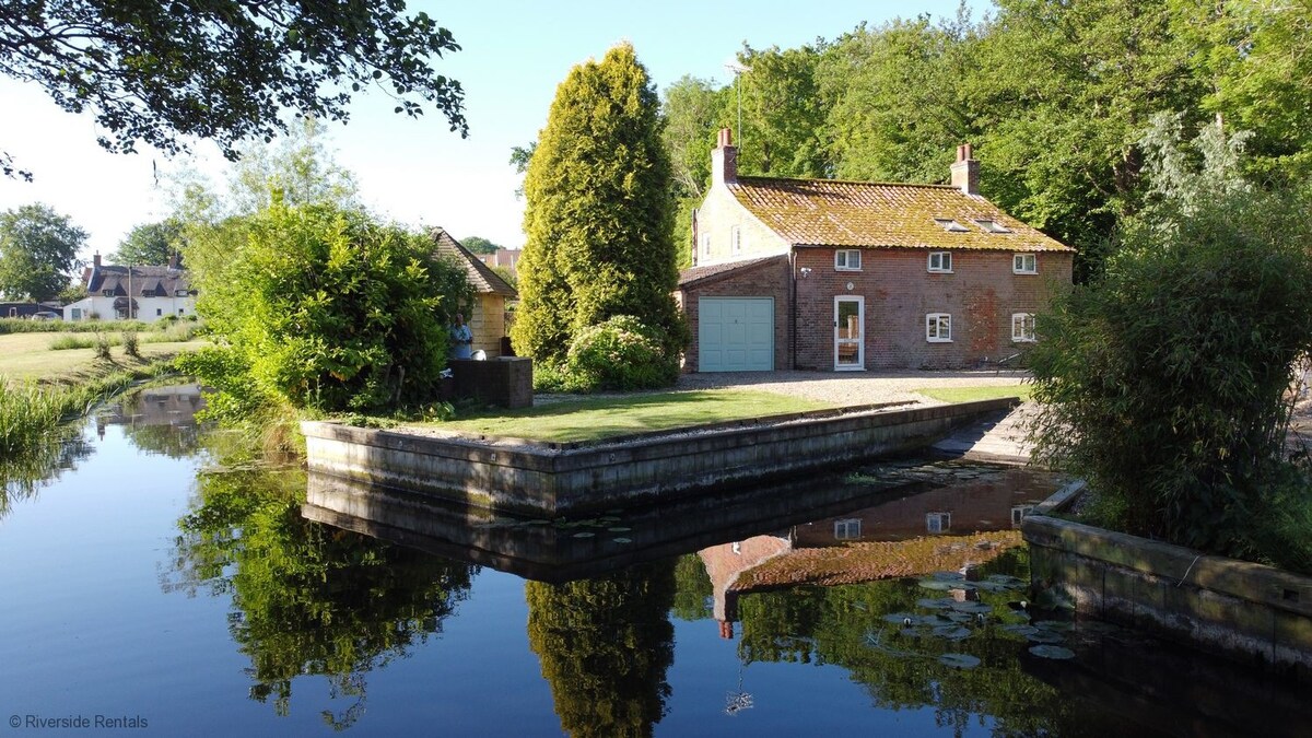 Wherry Cottage