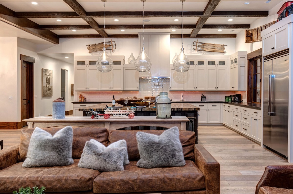 Abode at Twilight Ranch | One of a Kind Mountain Home on Spectacular Estate!