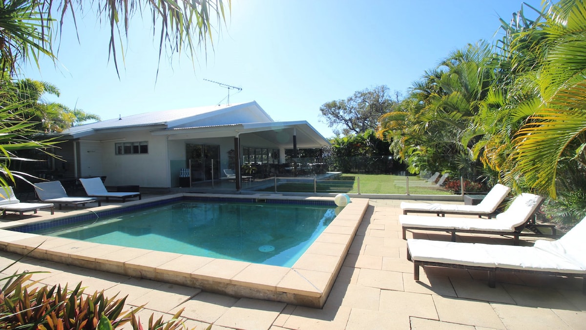 Bather 's Pavilion Holiday House