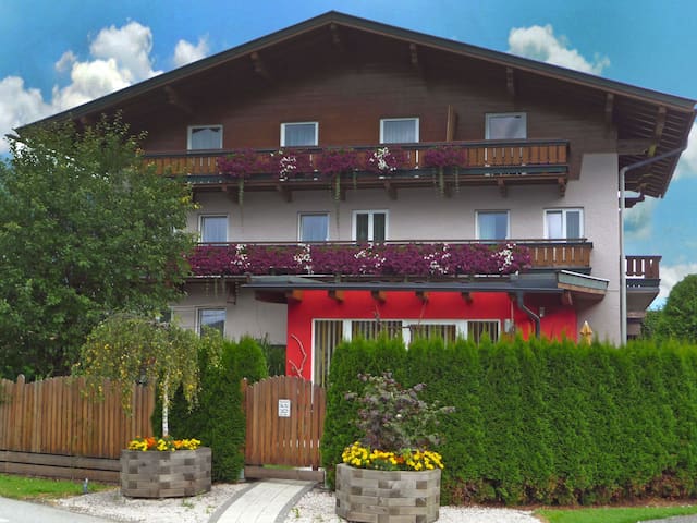 滨湖采尔(Zell am See)的民宿