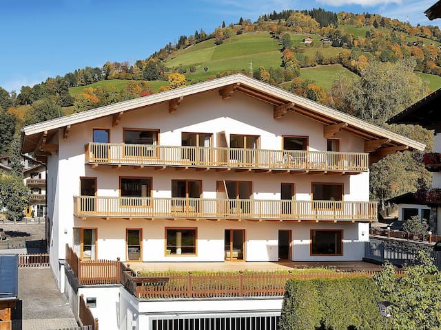 滨湖采尔(Zell am See)的民宿